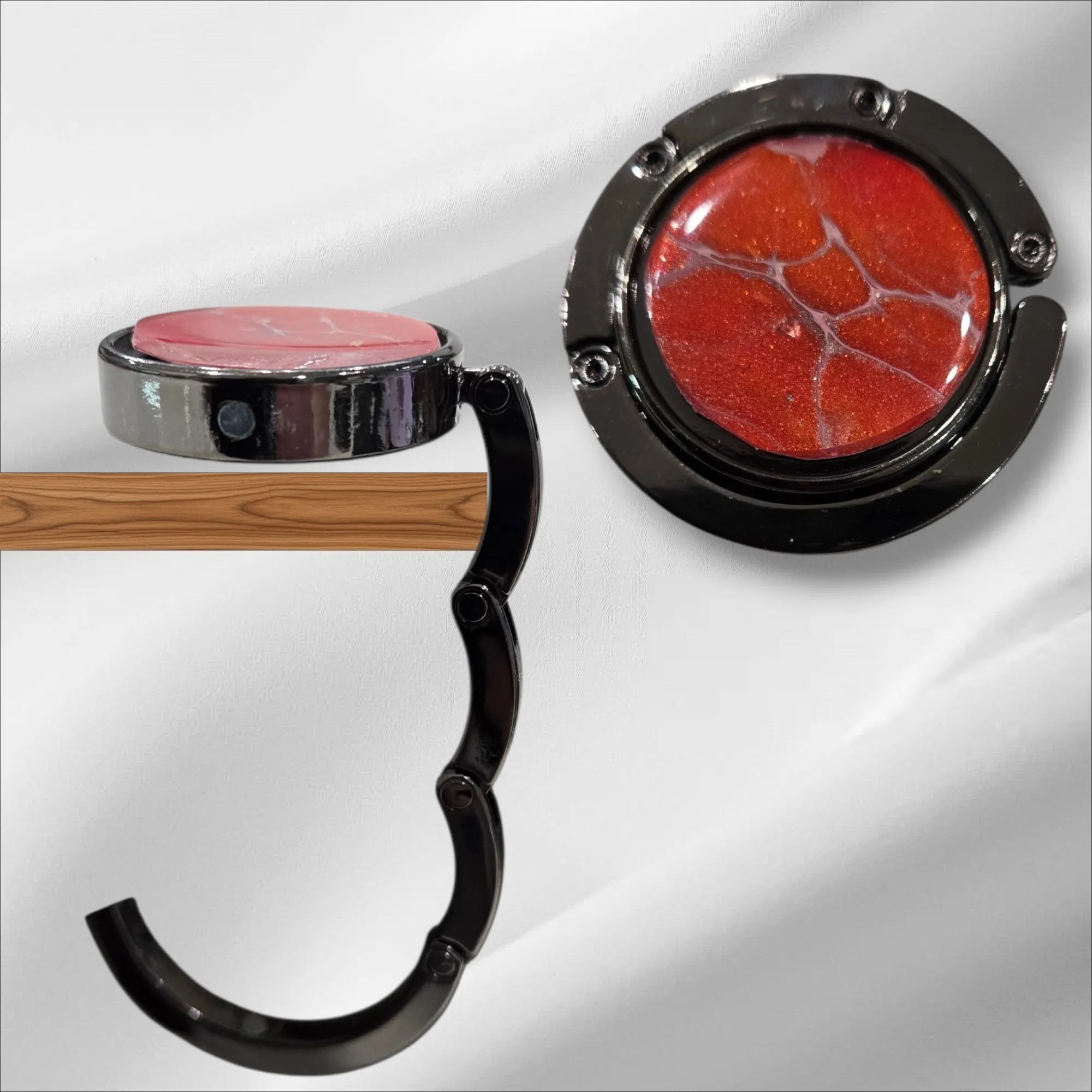 Black Metal/Bright Red Design Purse Hanger