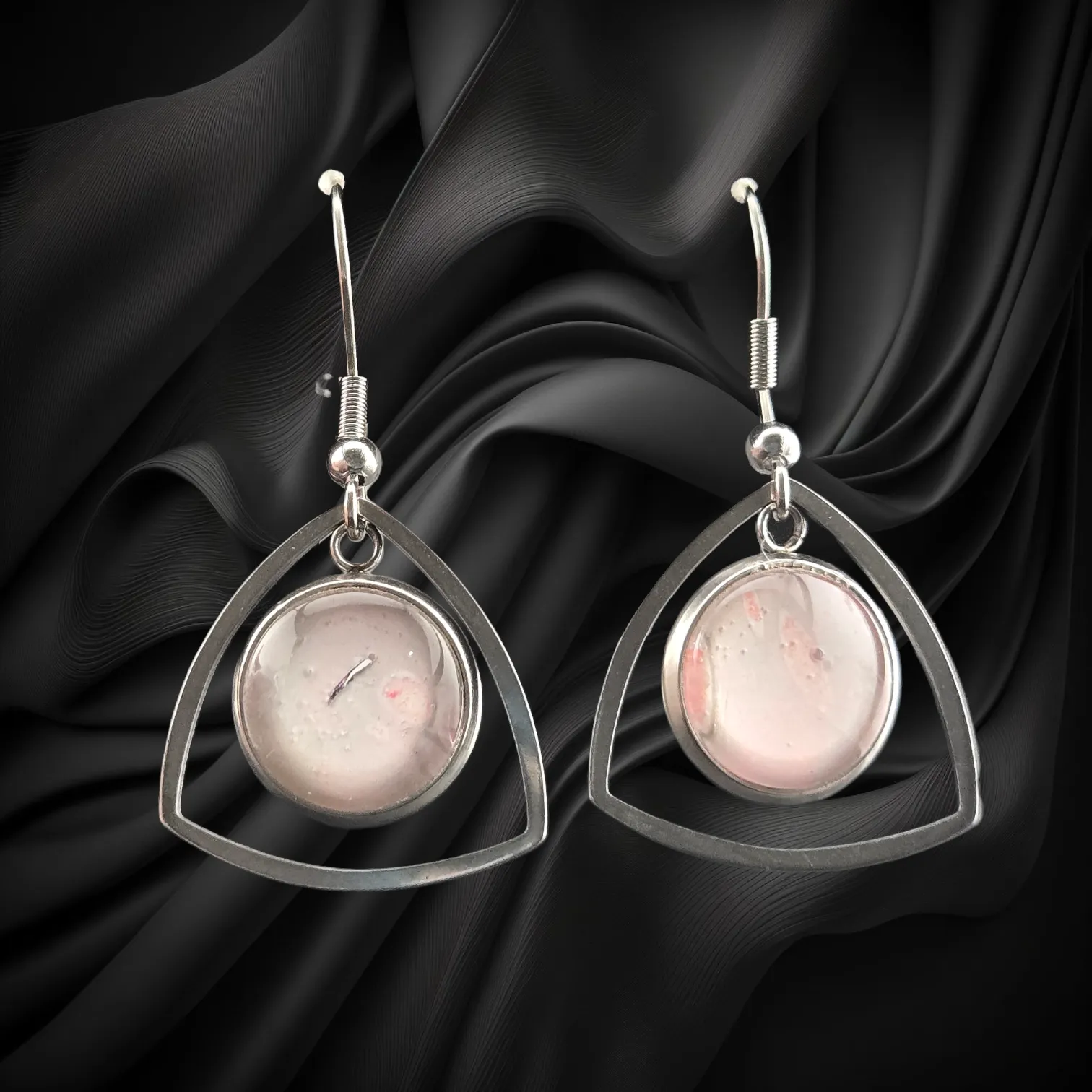 Hanging Earrings – Blush Diamond Frame (12mm)