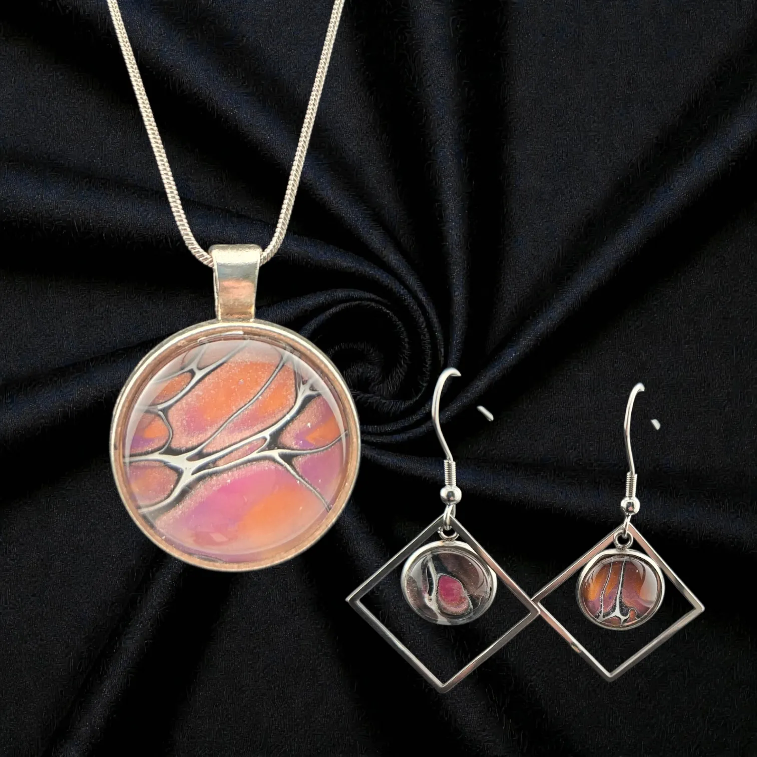 Round Silver Necklace & Earring Set (1)