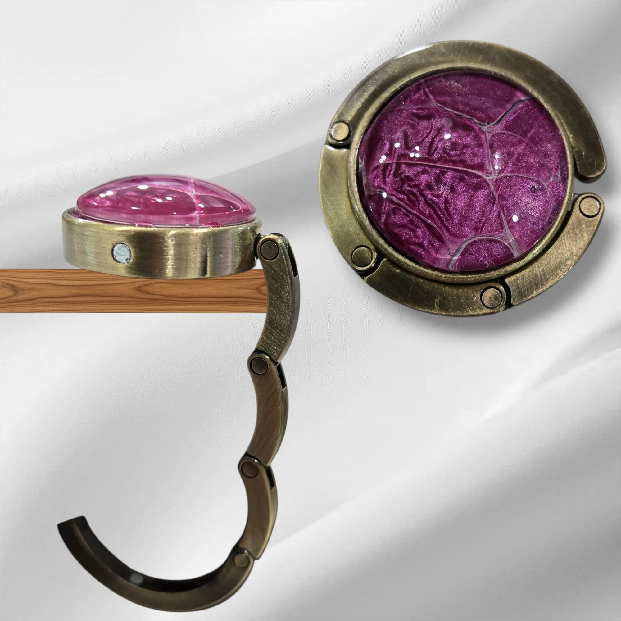 Angique Bronze Metal/Rose Pink Design Purse Hanger