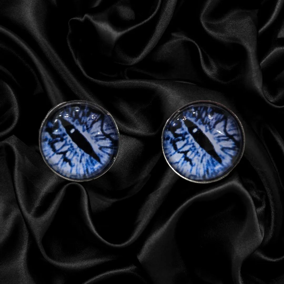 Dragon Studs