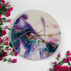 fuzzy trio design asian clock