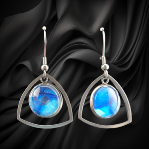 Hanging Earrings – Ocean Blue Diamond Frame (12mm)